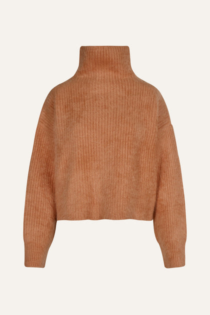 Return to Origin Sweater in Camel